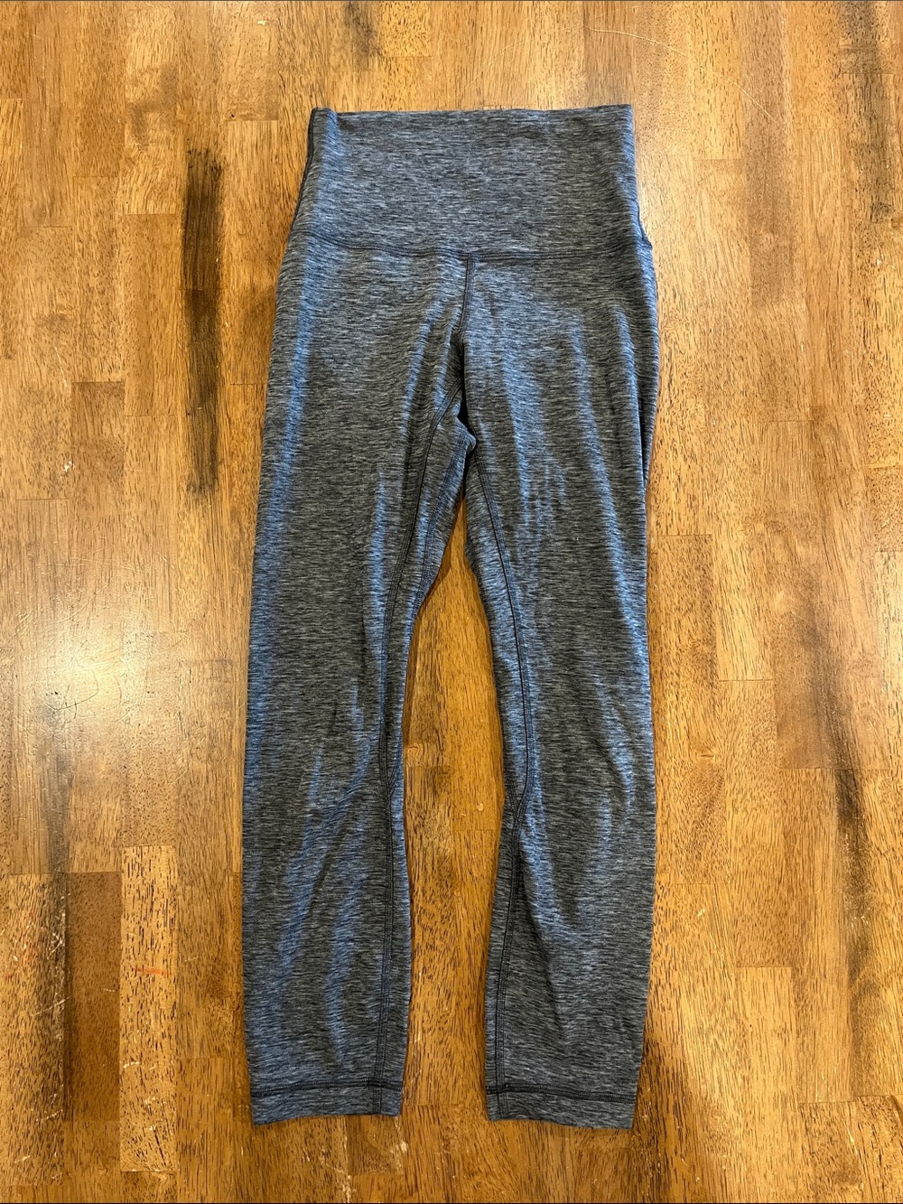 lululemon athletica Heathered Gray Align 25” leggings size 2